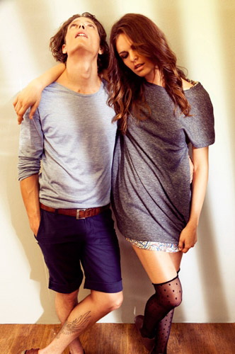830 Sign (f) 2011 LookBookDƬ