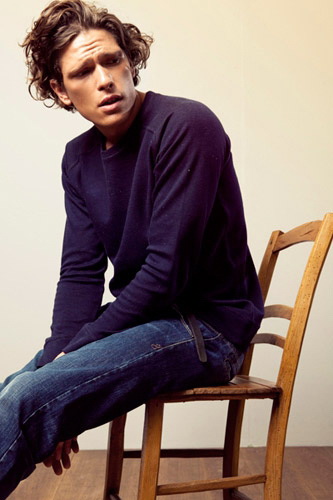 830 Sign (f) 2011 LookBookDƬ