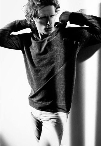 830 Sign (f) 2011 LookBookDƬ