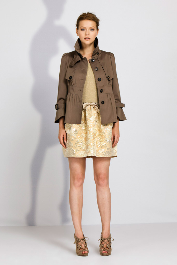 Moschino Cheap And Chic 2012紺ϵиDƬ