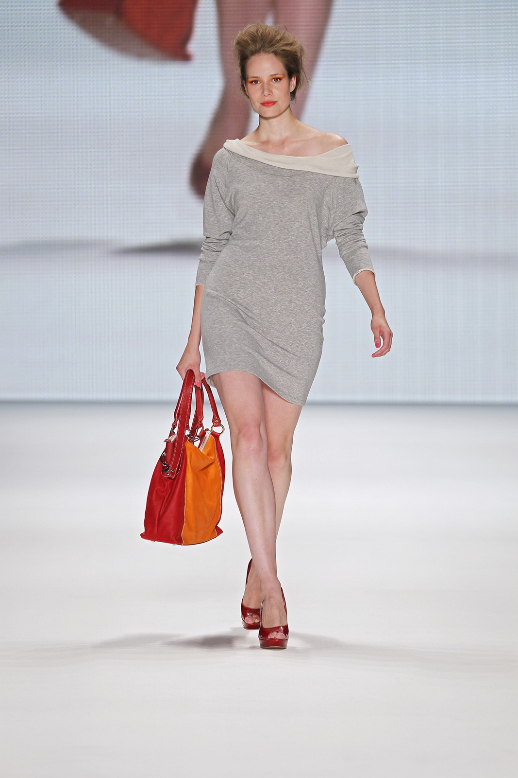 Minx by Eva Lutz 2012(chng)DƬ