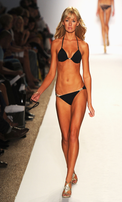 Perfect Tan Bikini 2012~Ӿb(chng)DƬ