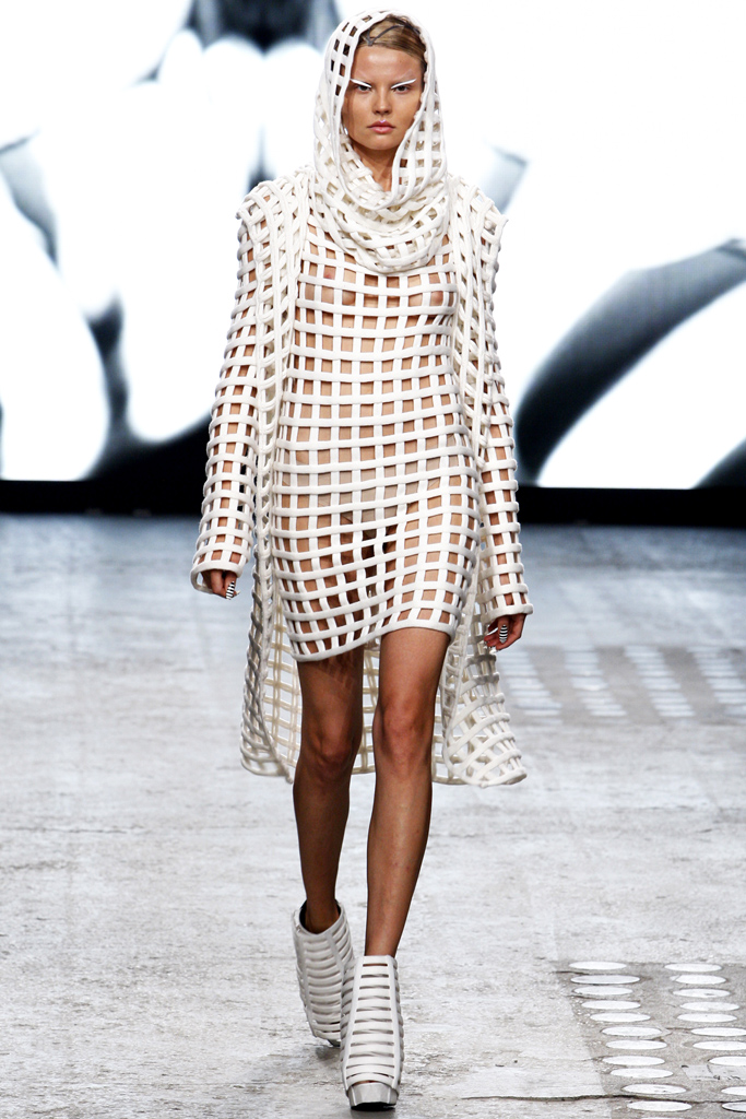 Gareth Pugh 2012DƬ