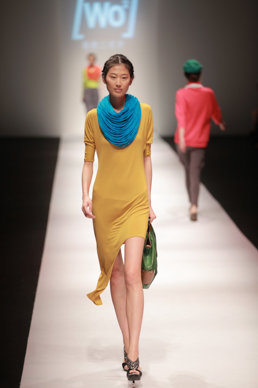 YOUNG DESIGNERSFOR XIU 2012 DƬ