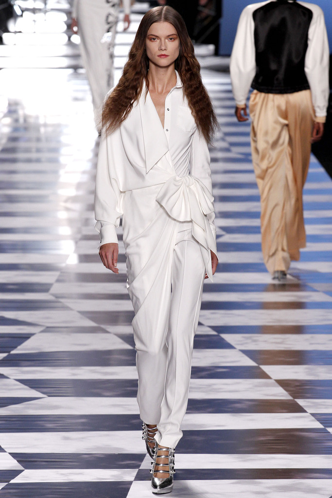 Viktor & Rolf 2013(chng)DƬ
