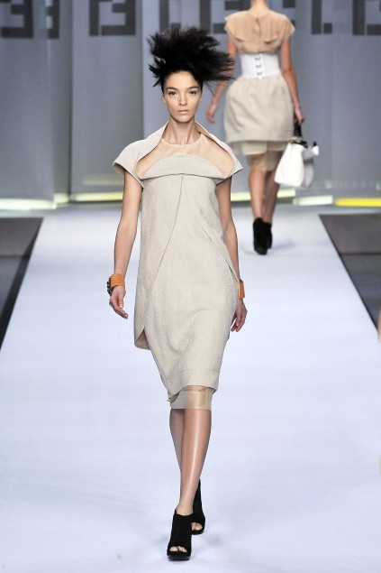Fendi 09ĸDƬ